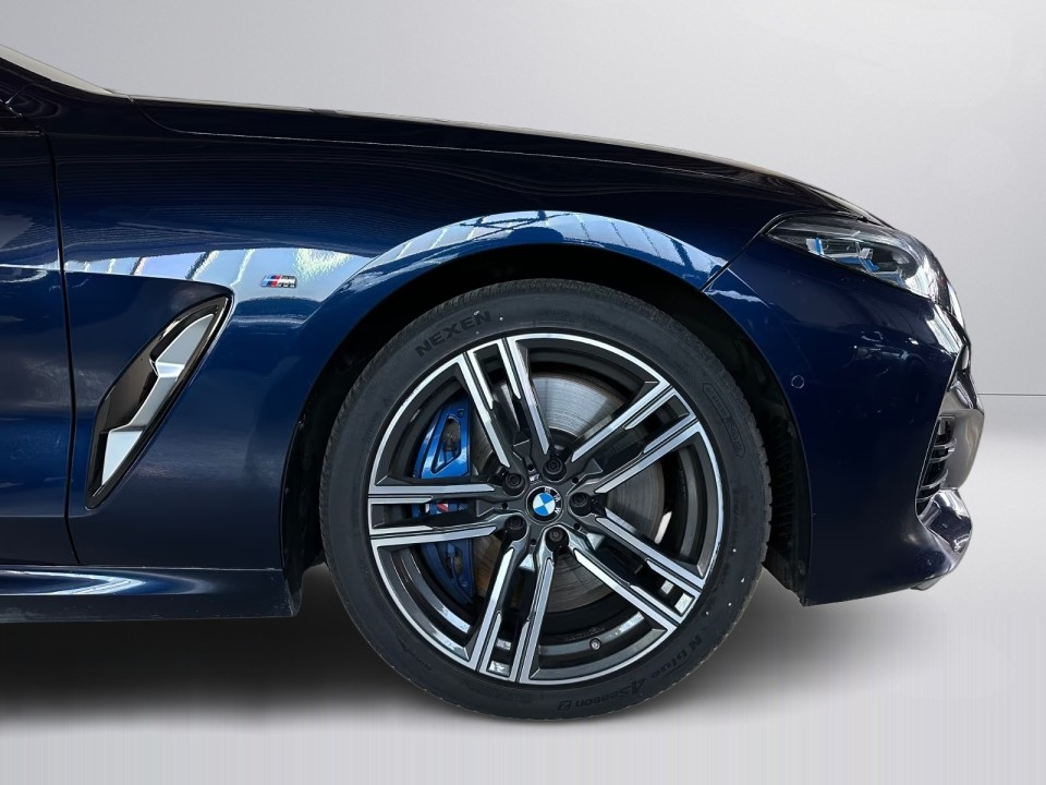 BMW Seria 8 M850i Coupe - foto 36