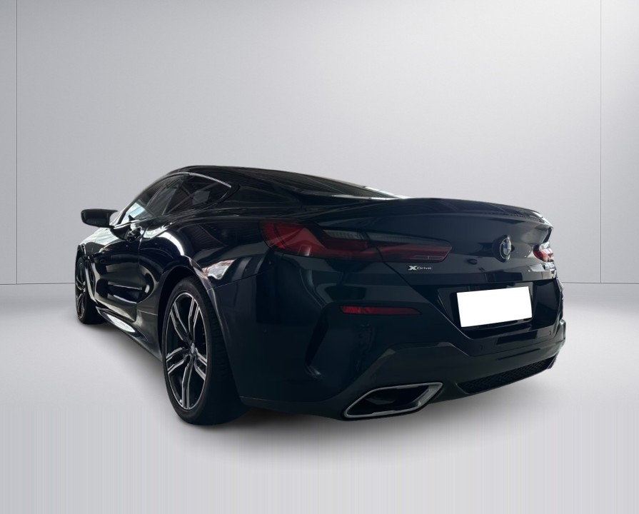 BMW Seria 8 M850i Coupe (4)
