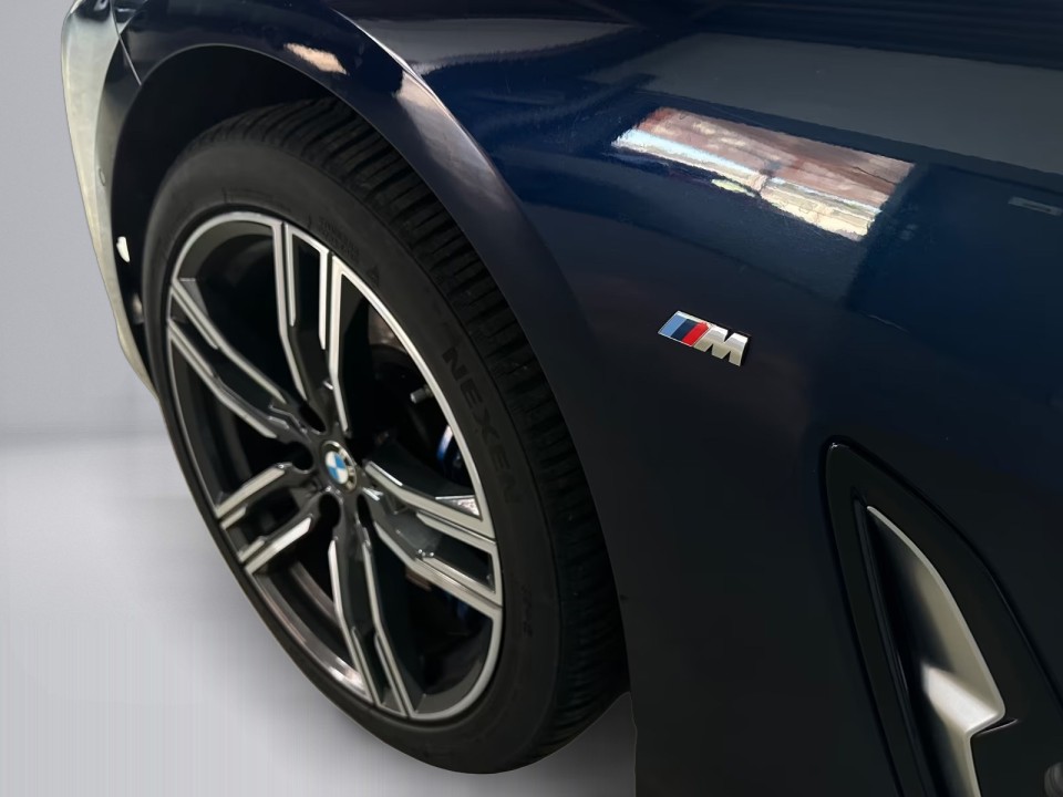 BMW Seria 8 M850i Coupe - foto 34