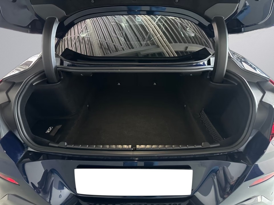 BMW Seria 8 M850i Coupe - foto 33