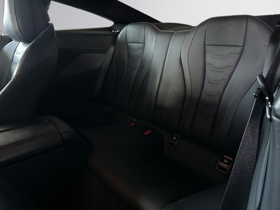 BMW Seria 8 M850i Coupe - foto 10