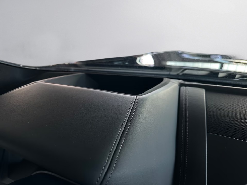 BMW Seria 8 M850i Coupe - foto 24