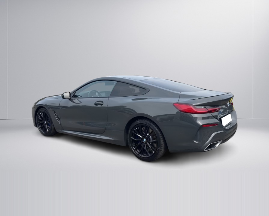 BMW Seria 8 840d xDrive M-Sport (3)