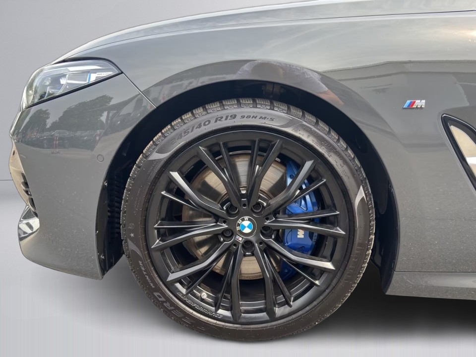 BMW Seria 8 840d xDrive M-Sport - foto 16