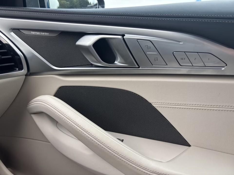 BMW Seria 8 840d xDrive M-Sport - foto 12
