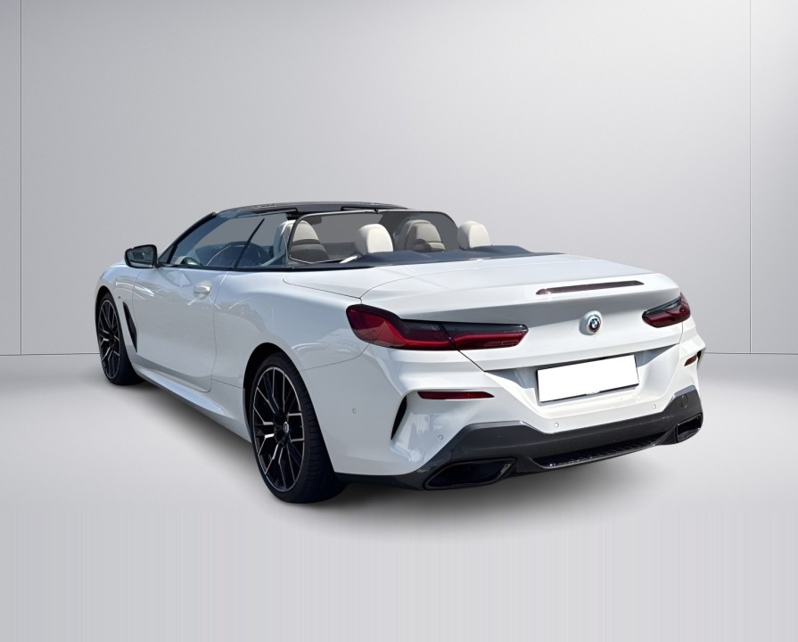 BMW Seria 8 840i Cabrio M-Sport (3)