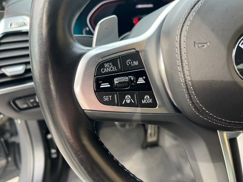 BMW Seria 8 M850i Coupe - foto 14