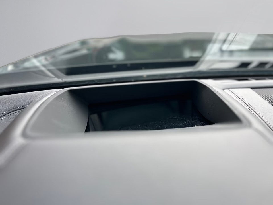 BMW Seria 8 M850i Coupe - foto 18