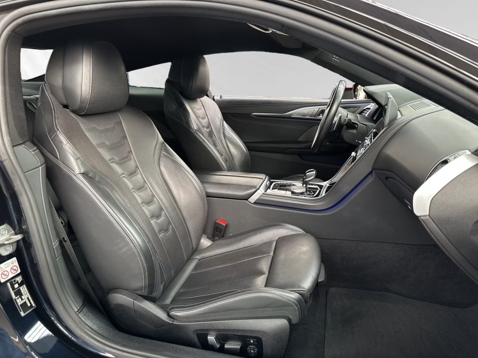 BMW Seria 8 M850i Coupe - foto 8