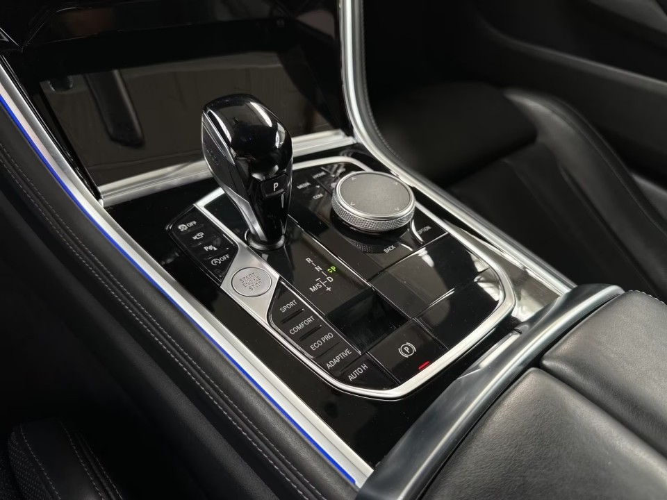 BMW Seria 8 M850i Coupe - foto 10