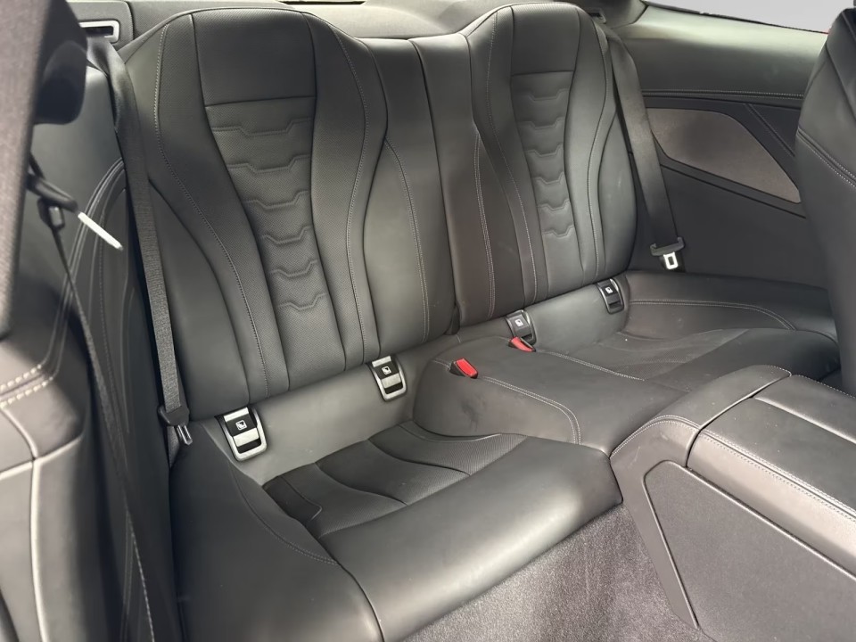 BMW Seria 8 M850i Coupe - foto 11