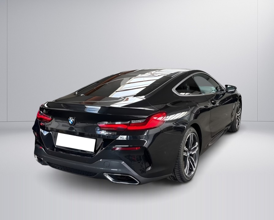 BMW Seria 8 M850i Coupe (4)