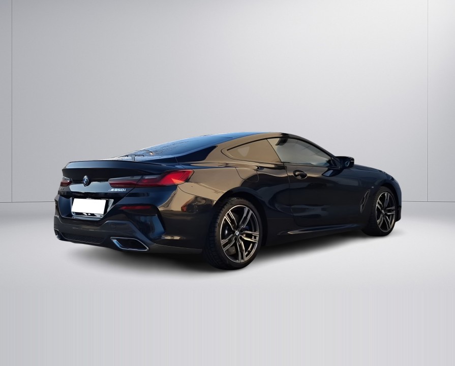 BMW Seria 8 M850i Coupe (4)