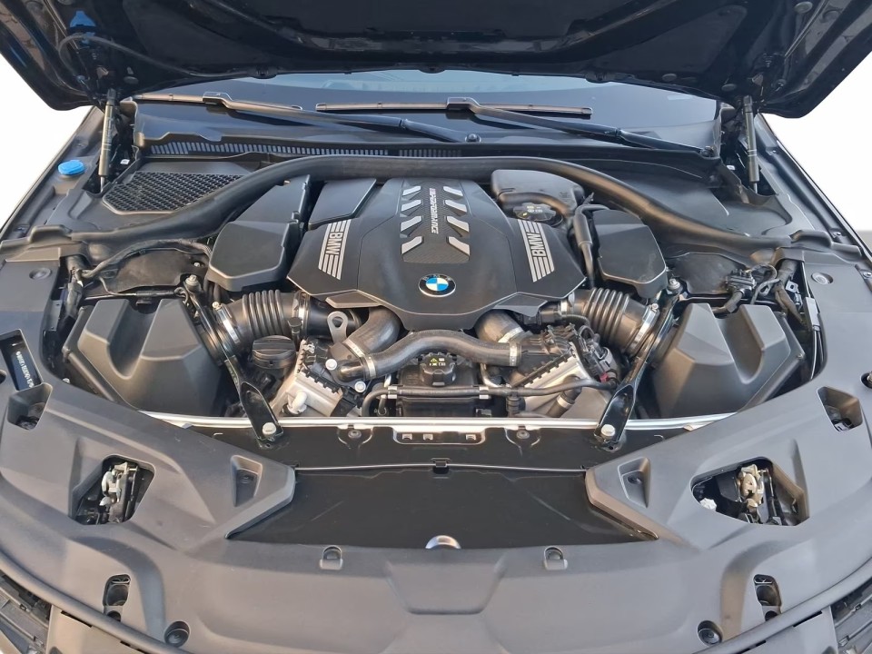 BMW Seria 8 M850i Coupe - foto 13
