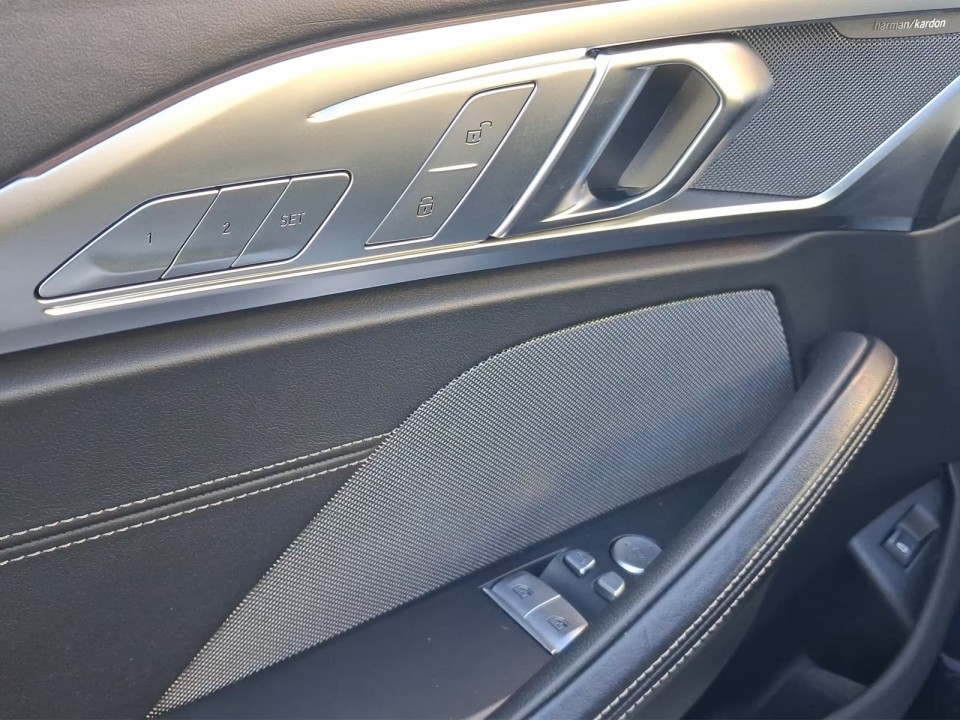 BMW Seria 8 M850i Coupe - foto 11