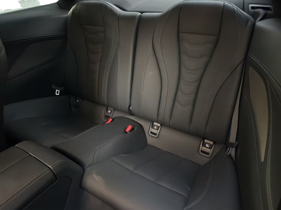 BMW Seria 8 M850i Coupe - foto 11