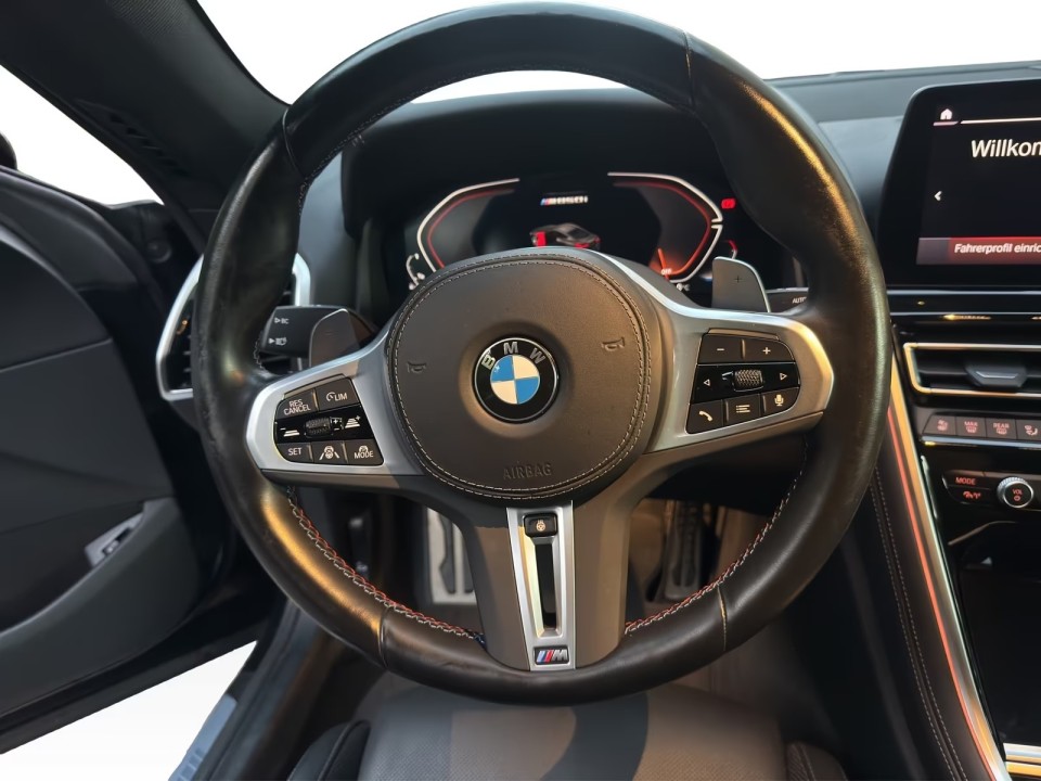 BMW Seria 8 M850i Coupe - foto 6