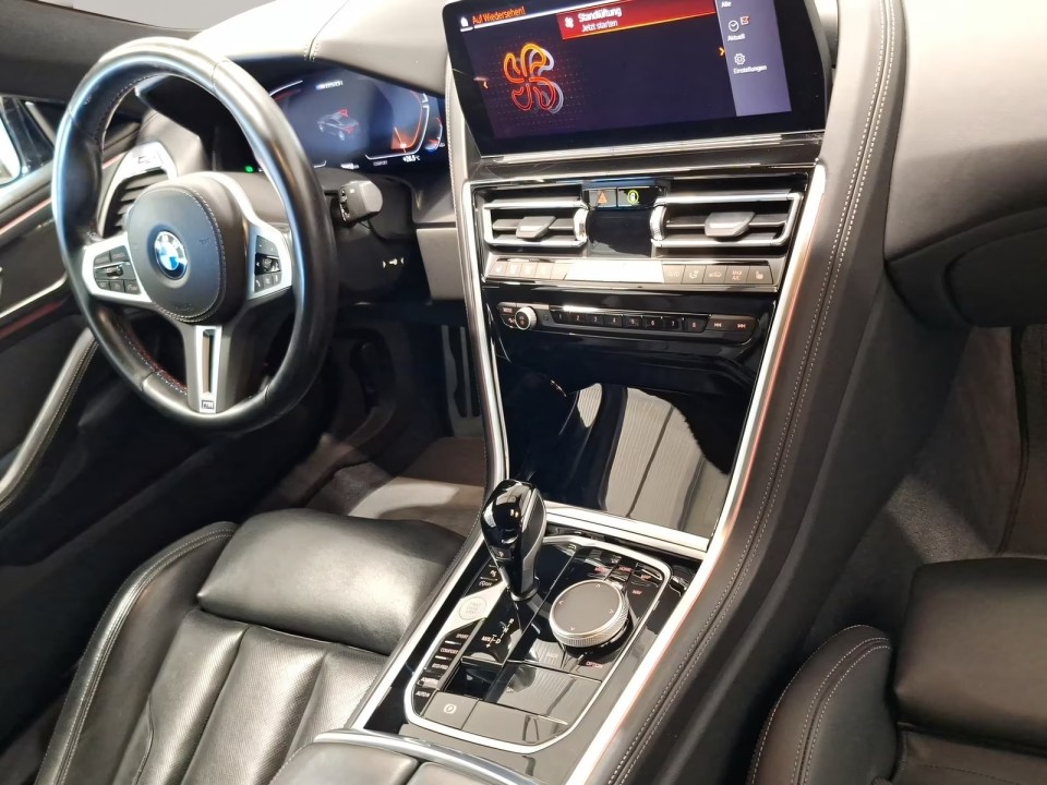 BMW Seria 8 M850i Coupe (5)