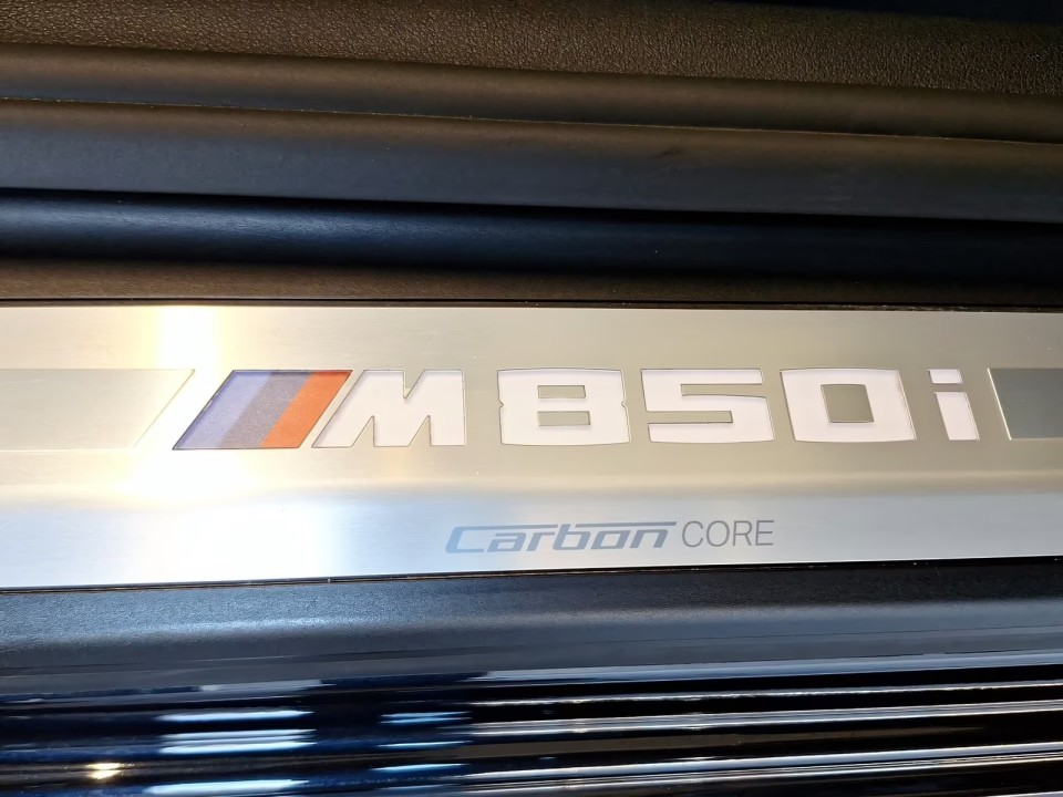 BMW Seria 8 M850i Coupe - foto 15