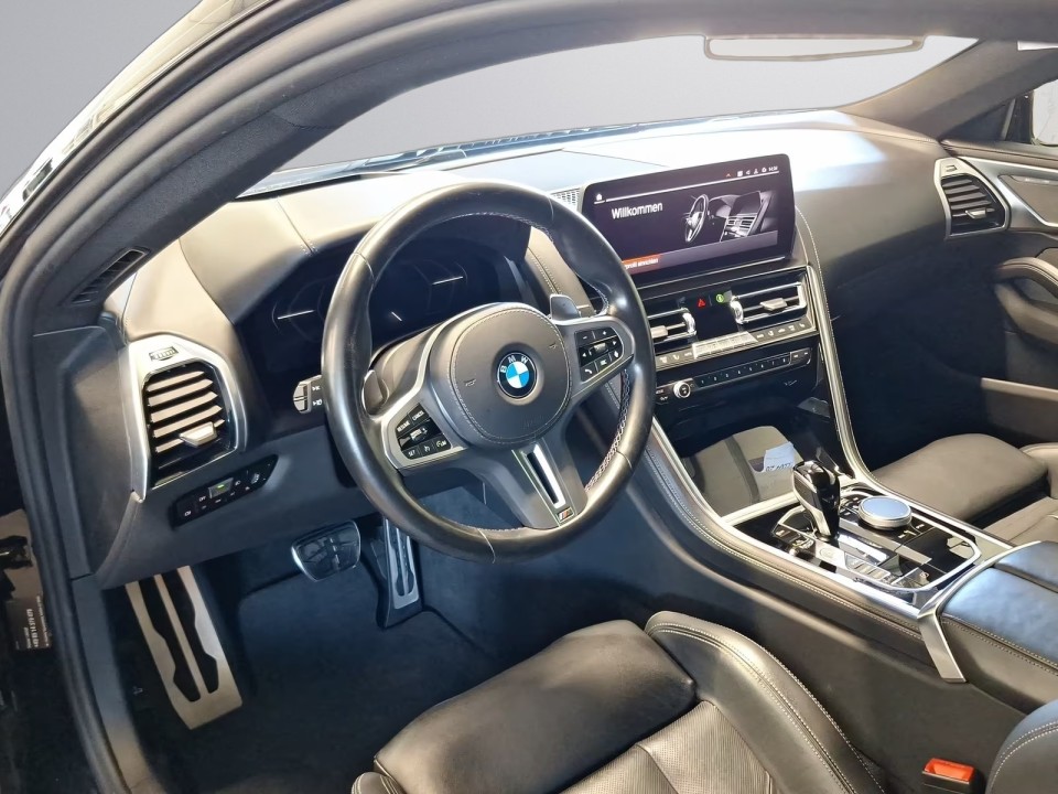 BMW Seria 8 M850i Coupe - foto 7