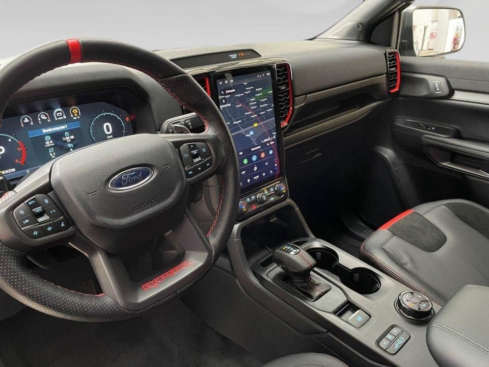 Ford Raptor - foto 9
