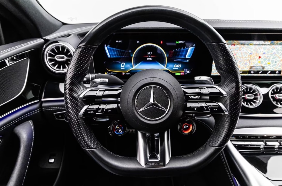 Mercedes-Benz AMG GT 43 4MATIC - foto 9