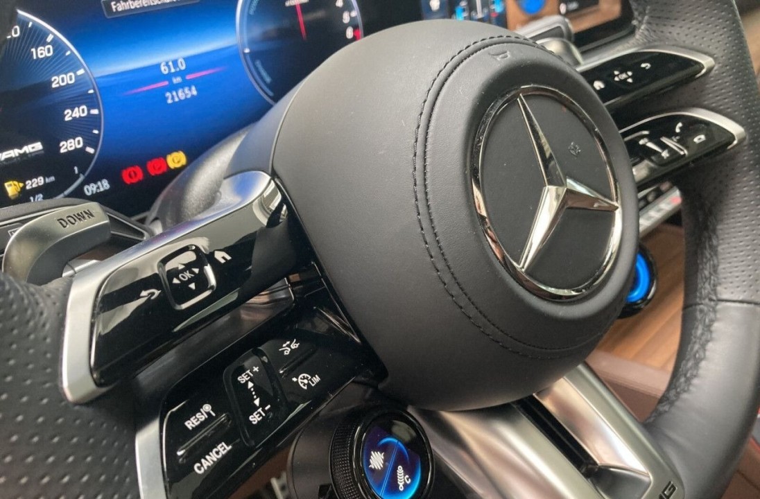 Mercedes-Benz GLE AMG 53 4MATIC+ - foto 17