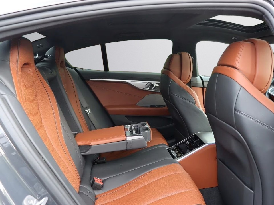 BMW Seria 8 840i Gran Coupe M-Sport - foto 6