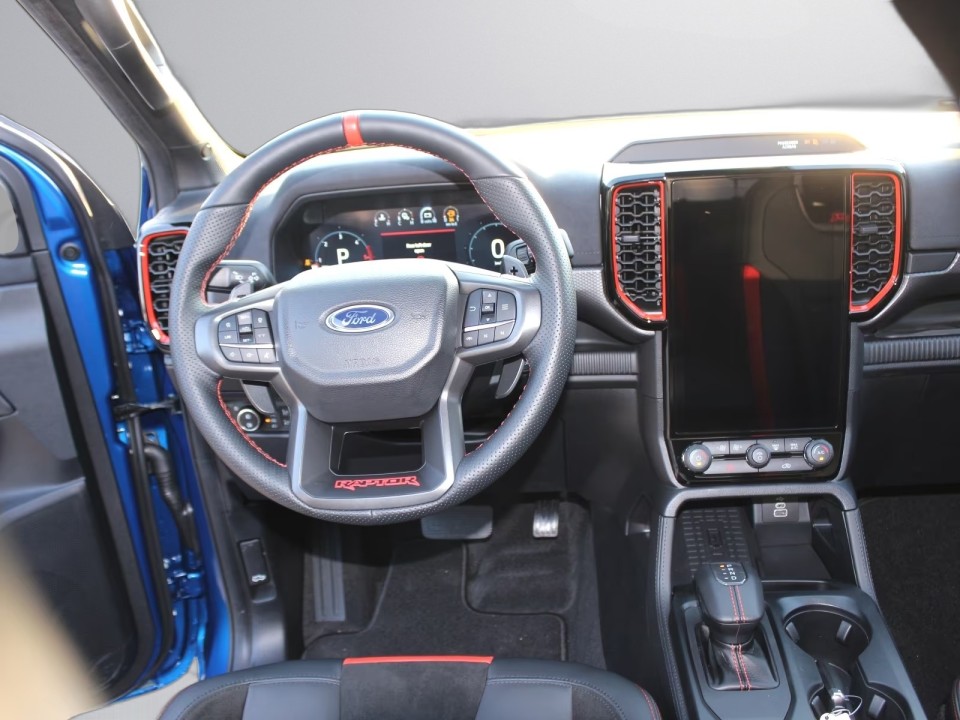 Ford Raptor - foto 8
