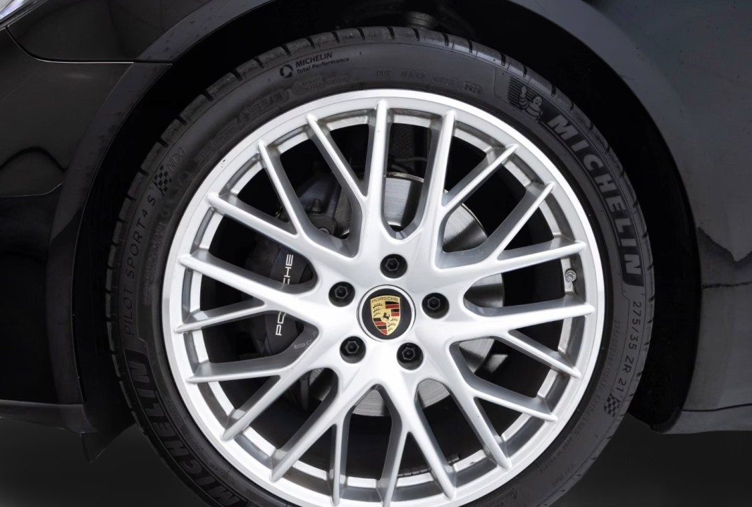 Porsche Panamera Platinum Edition - foto 33