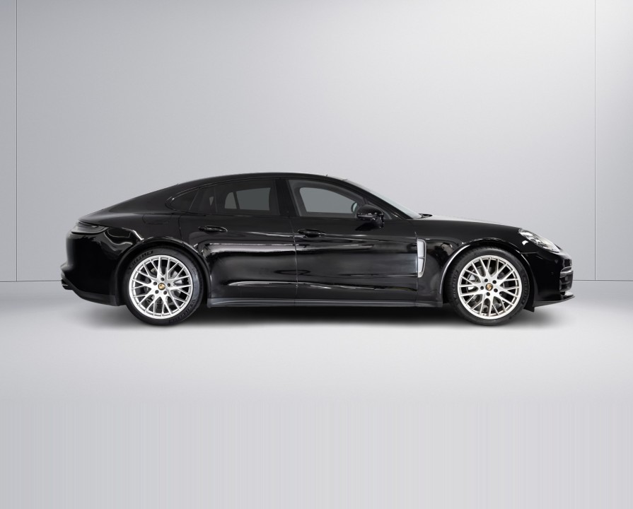 Porsche Panamera Platinum Edition (2)