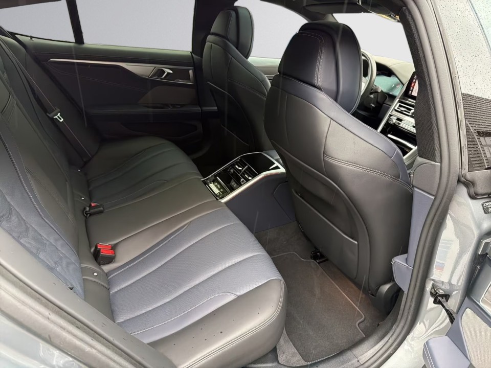 BMW Seria 8 840i xDrive Gran Coupe M-Sport - foto 10