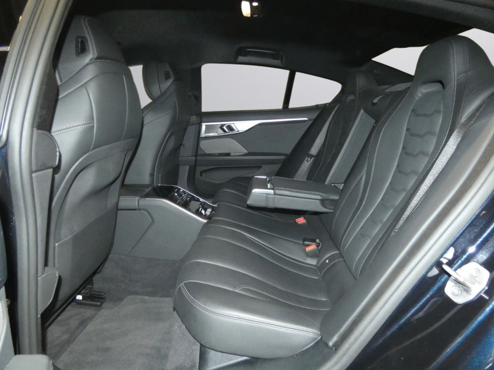 BMW Seria 8 M850i Gran Coupe - foto 17