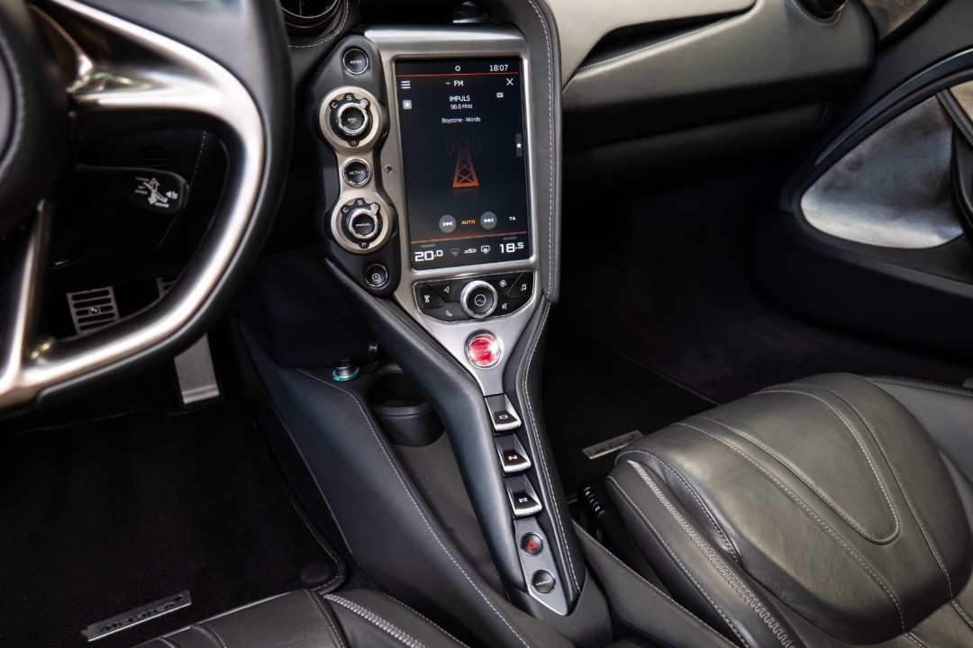 McLaren 720S - foto 9