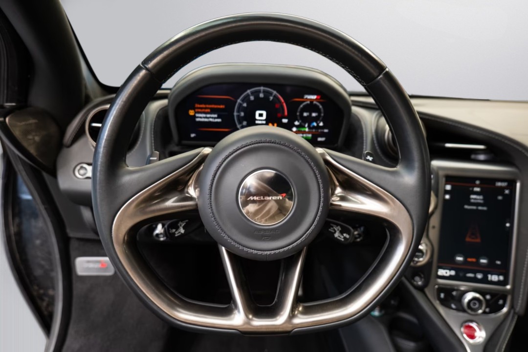 McLaren 720S - foto 8