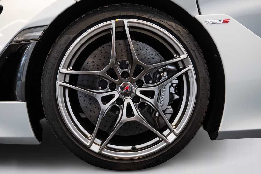 McLaren 720S - foto 20