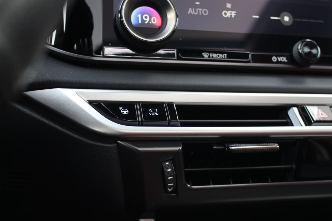 Lexus Seria RX 500h AWD F-Sport - foto 19