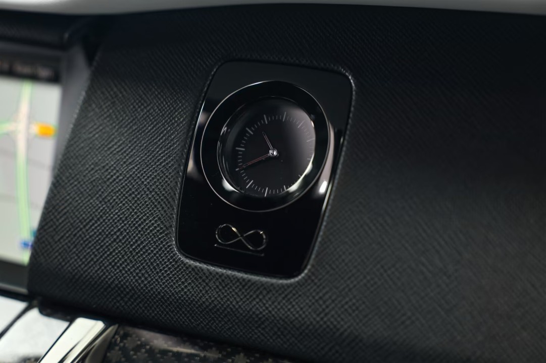 Rolls-Royce Cullinan Black Badge - foto 25