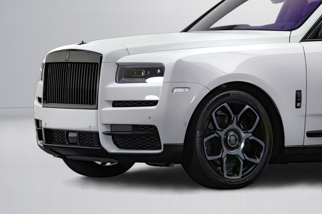 Rolls-Royce Cullinan Black Badge - foto 39