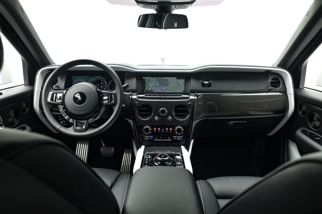 Rolls-Royce Cullinan Black Badge - foto 11