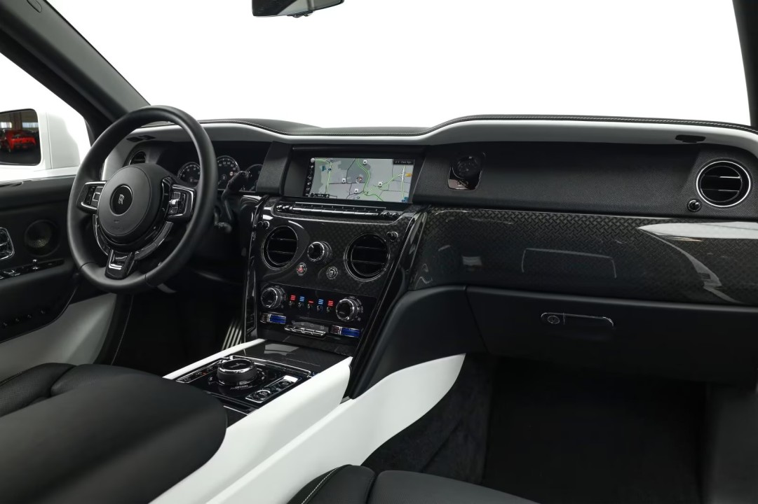 Rolls-Royce Cullinan Black Badge - foto 12