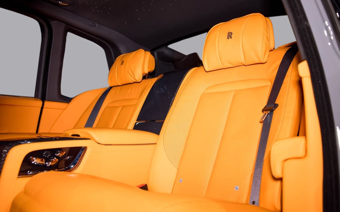 Rolls-Royce Cullinan Black Badge - foto 15