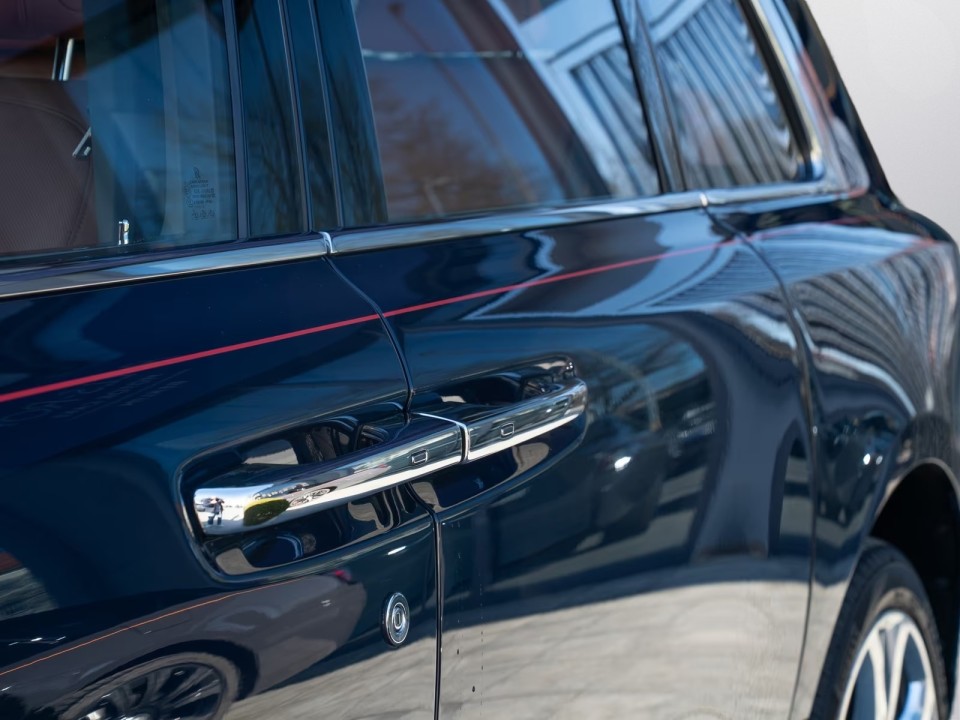 Rolls-Royce Cullinan - foto 23