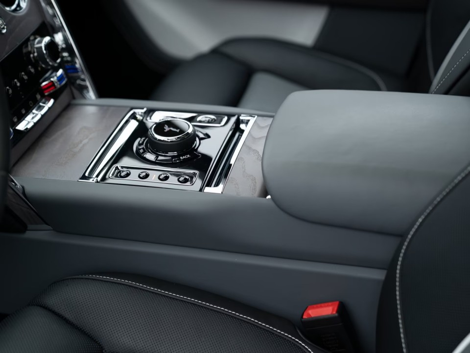Rolls-Royce Cullinan - foto 9