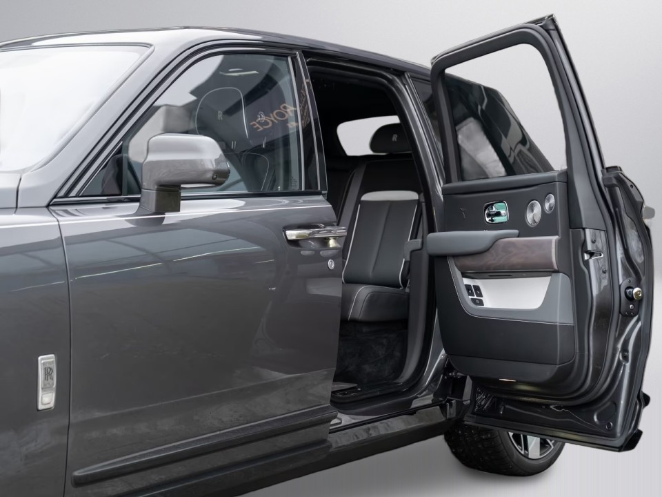 Rolls-Royce Cullinan - foto 22