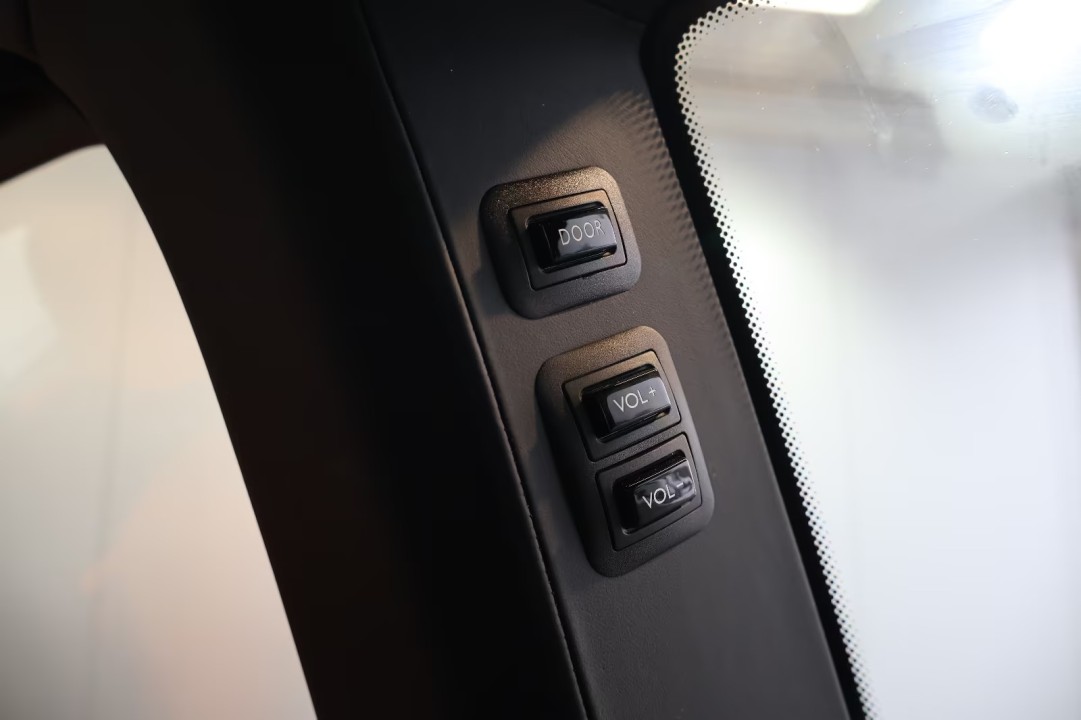 Rolls-Royce Cullinan Black Badge - foto 29