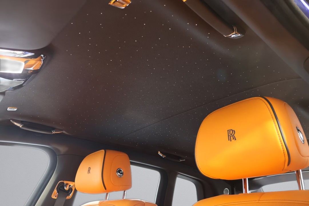 Rolls-Royce Cullinan Black Badge - foto 34