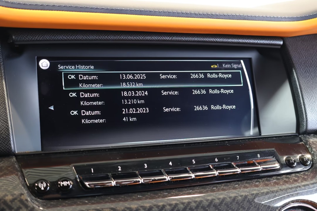 Rolls-Royce Cullinan Black Badge - foto 23