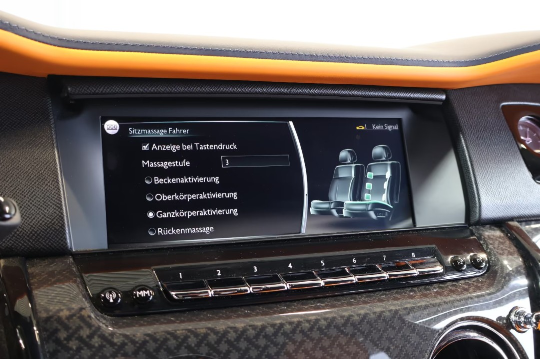 Rolls-Royce Cullinan Black Badge - foto 24
