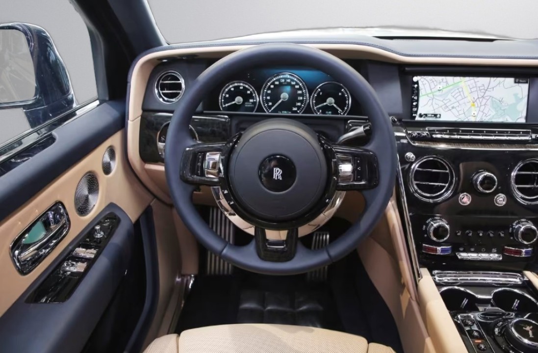 Rolls-Royce Cullinan - foto 12